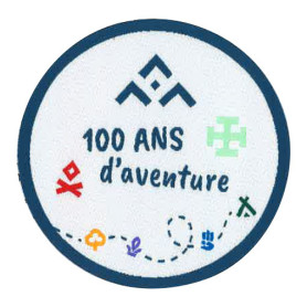 Porte-clés en tissu avec symboles Scouts et Guides de France