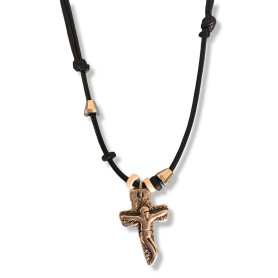 Croix en métal avec cordon