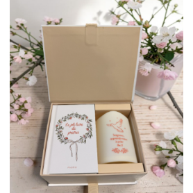 Le joli coffret de ma communion / prières et bougie (N)